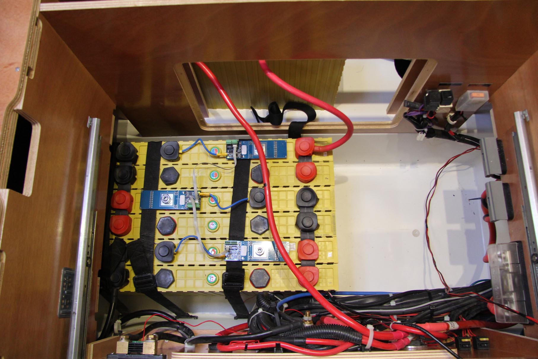 Einbau Lithium Akkus 2 mittel